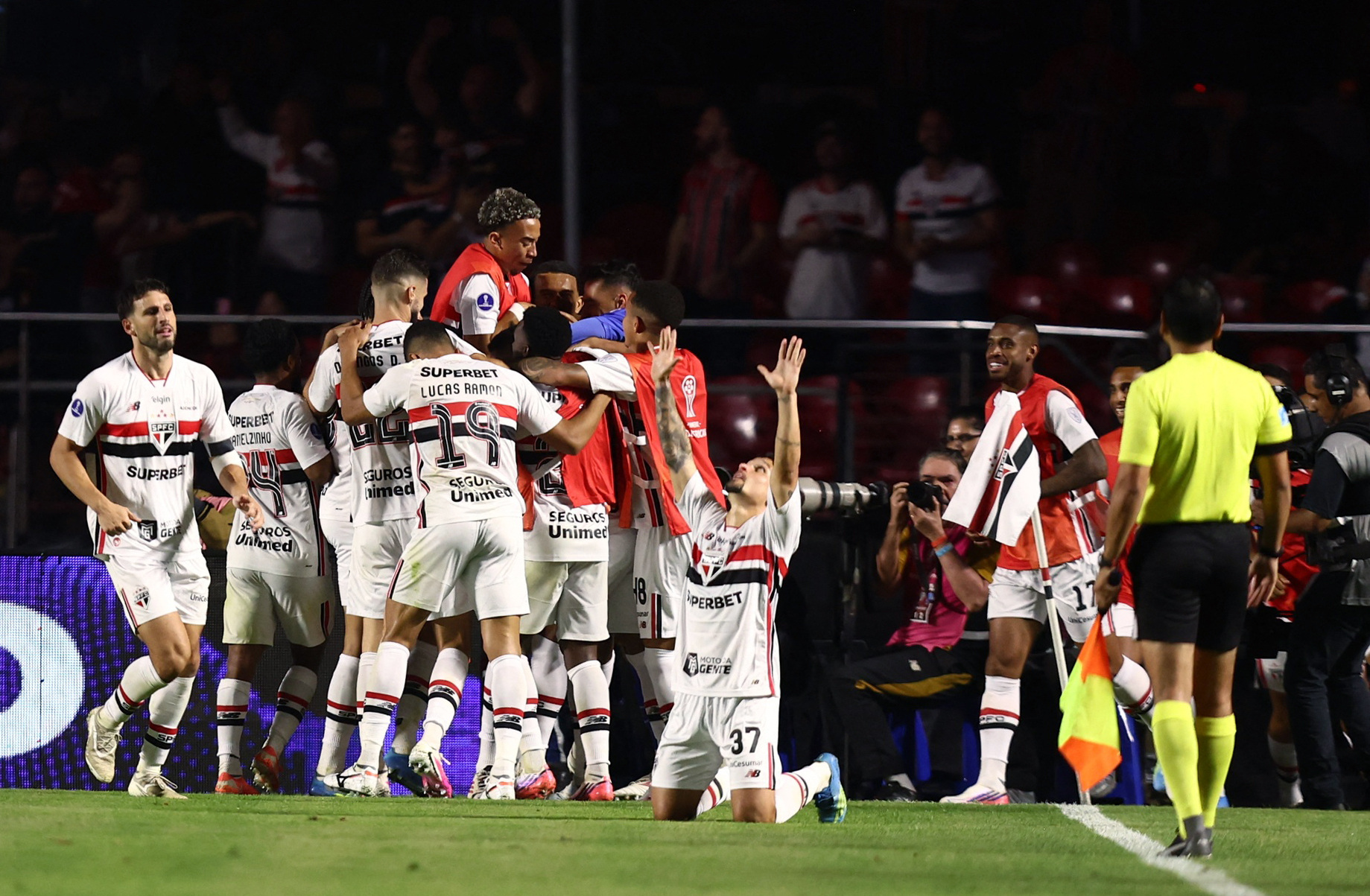 Torcida do São Paulo reclama de nova plataforma de ingressos; entenda