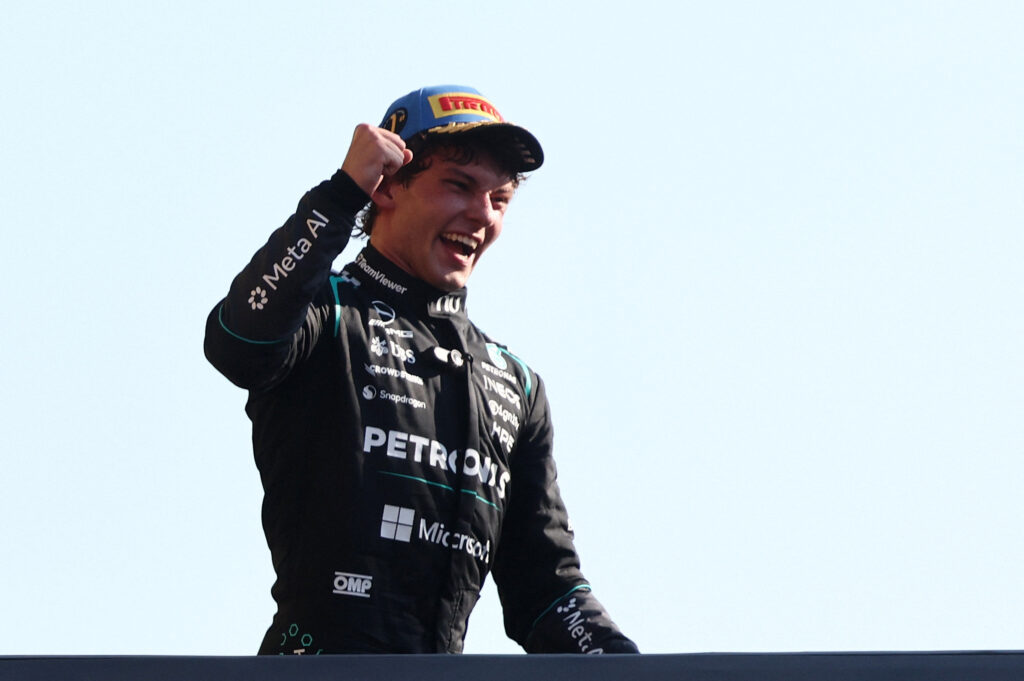 Formula One F1 - Italian Grand Prix - Autodromo Nazionale Monza, Monza, Italy - September 6, 2026 Mercedes' Andrea Kimi Antonelli celebrates on the podium after winning the race, becoming the first Italian driver to win the Grand Prix in 60 years. REUTERS/Jakub Porzycki