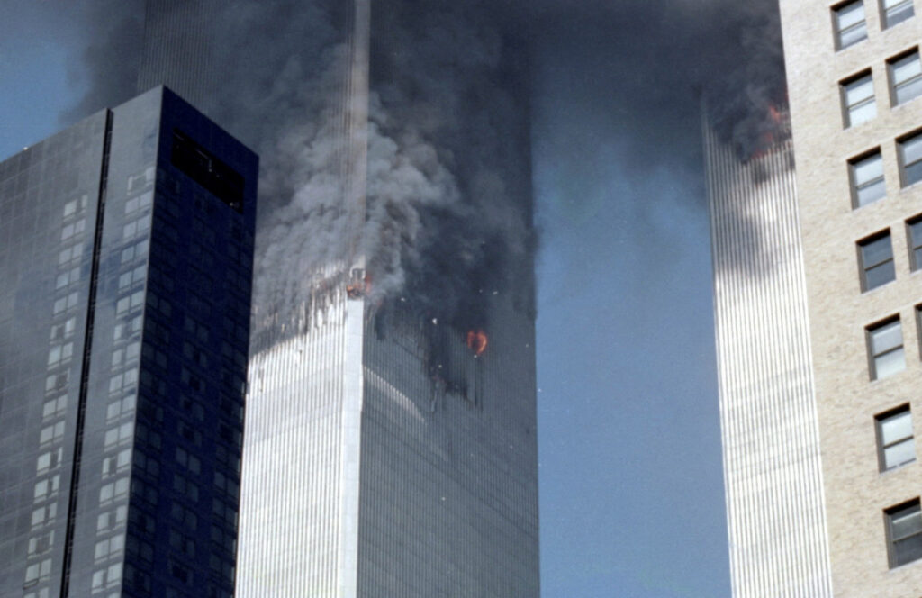 O ataque às Torres Gêmeas em 11 de setembro de 2001