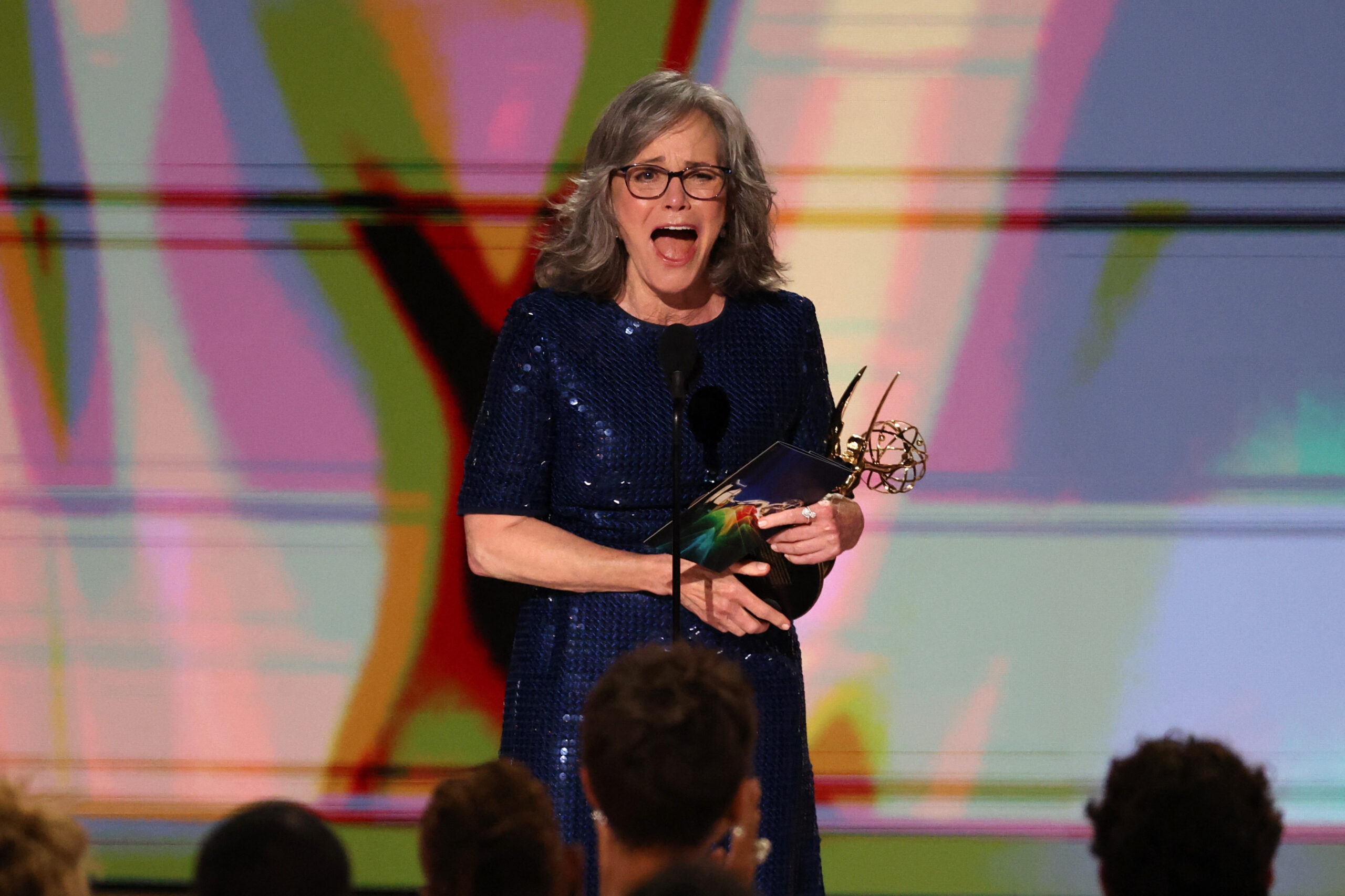 Sally Field quebra recorde histórico ao vencer Emmy aos 79 anos