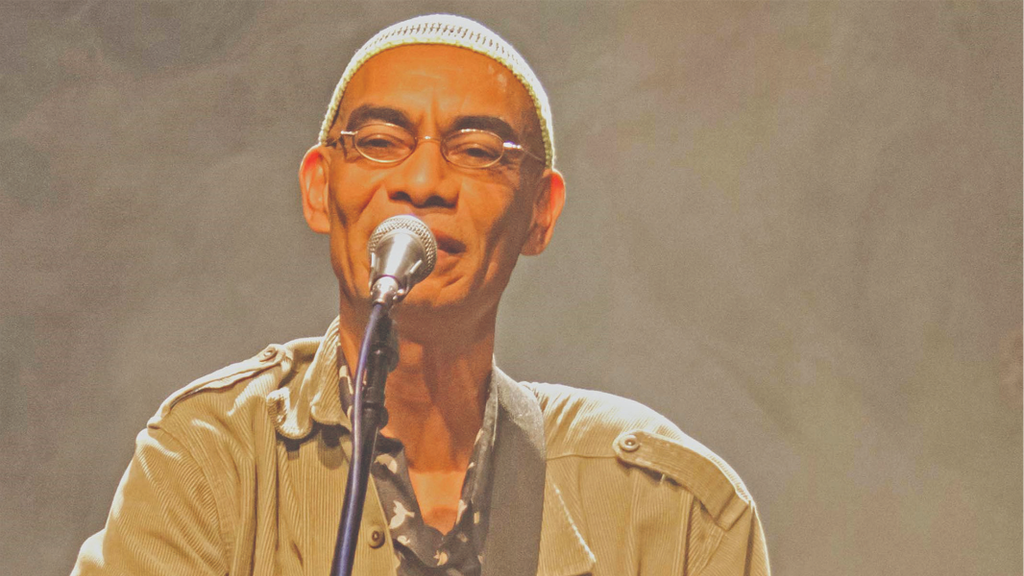 Artista celebra música brasileira em apresentação — Divulgação