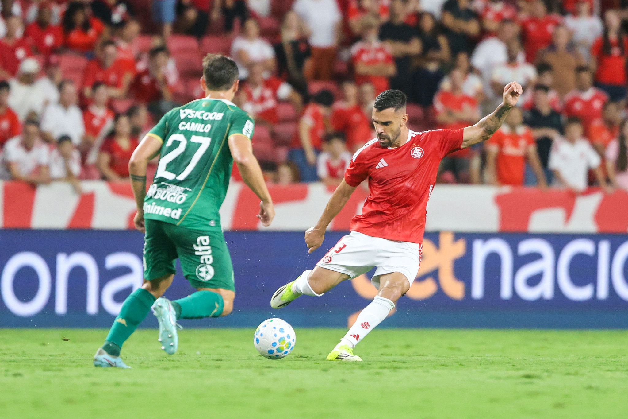 Chapecoense x Internacional: veja escalações do duelo pelo Brasileirão