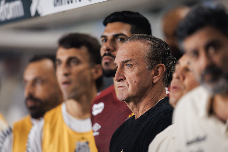 Cuca confirma Neymar fora de jogo contra o Inter: “Teremos que nos virar"