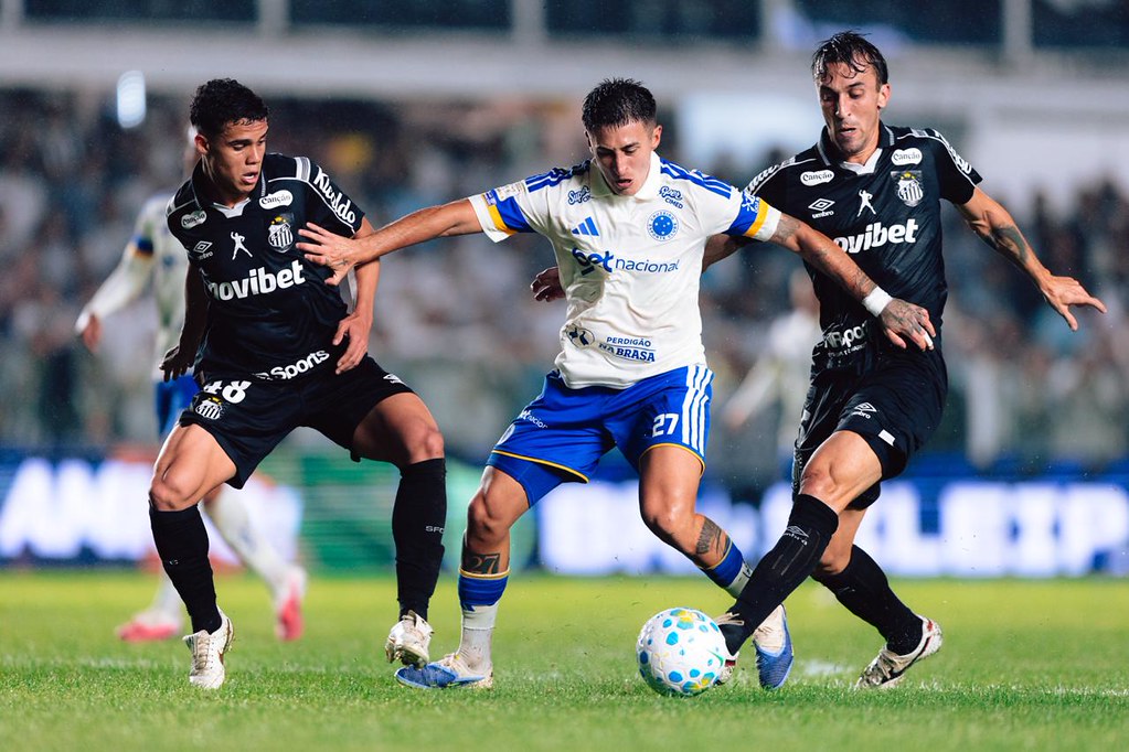 Santos vence Cruzeiro na Vila em noite de estreante
