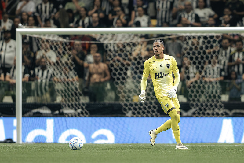 Atlético bate o Santos nos pênaltis em noite de Delfim e vai à semi da Sula
