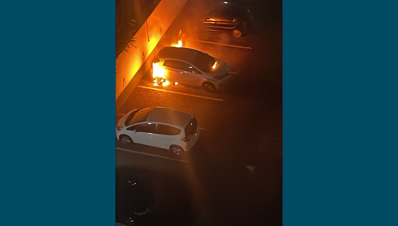 VÍDEO: carro elétrico pega fogo dentro de condomínio em Campinas