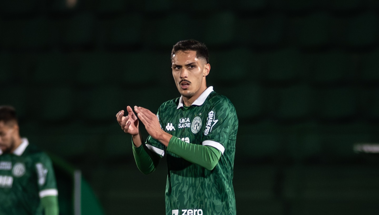 Vinicius Yuji, do Guarani, sofre lesão grave e não deve mais atuar em 2026
