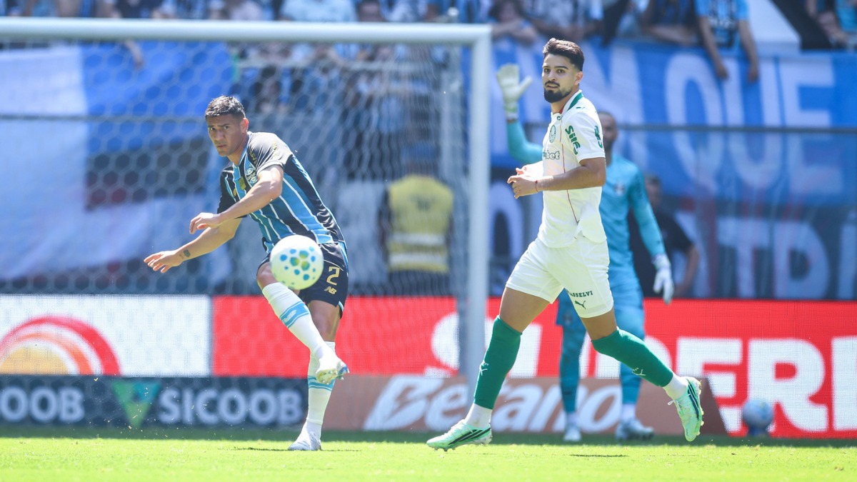 Weverton brilha, salva o Grêmio que empata com o Palmeiras pelo Brasileirão