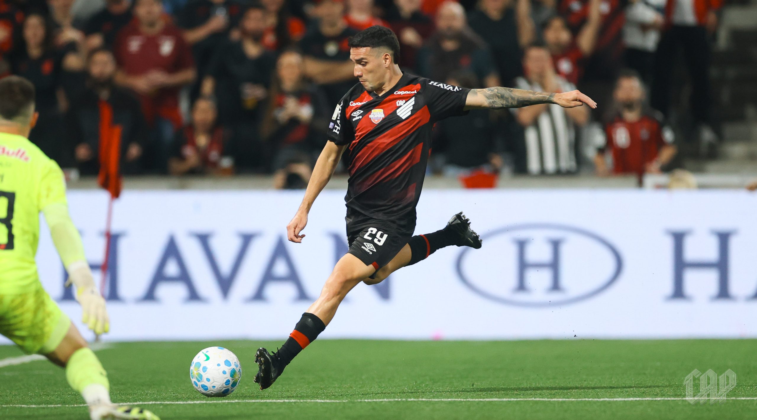 Athletico perde Benavídez para sequência do Brasileirão