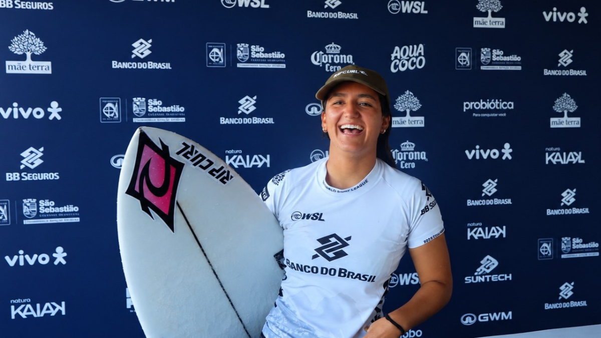 Sophia Medina, atleta sebastianense, é destaque no World Surf League