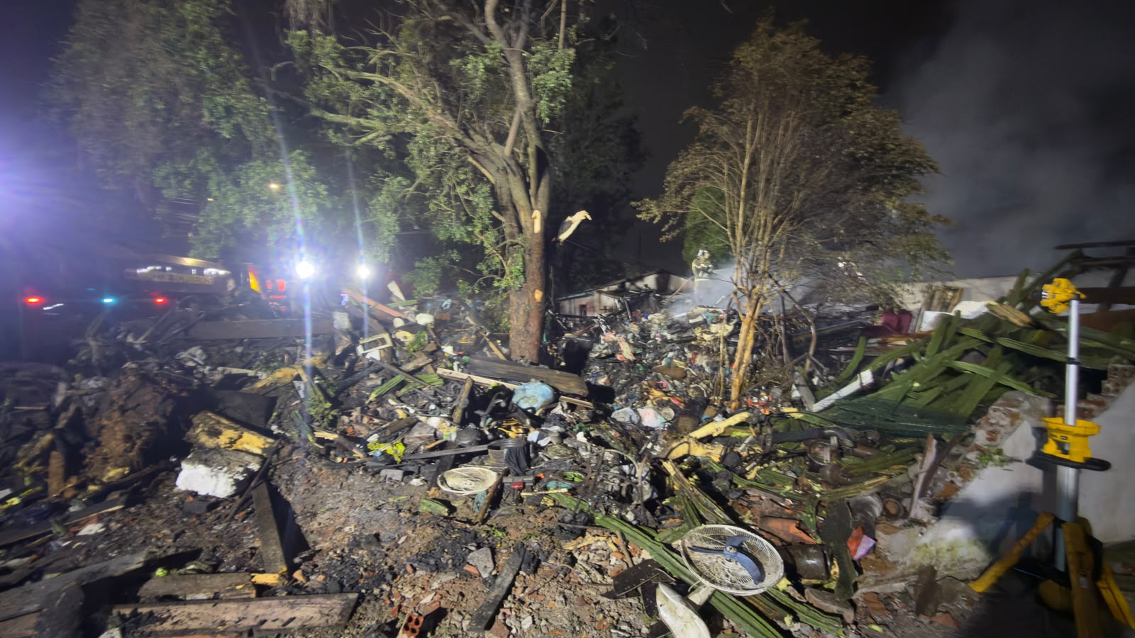 Idoso morre queimado em casa no Boqueirão, em Curitiba