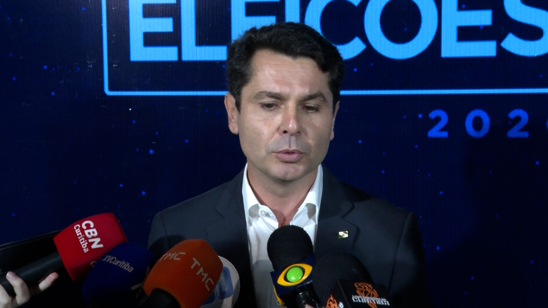 "Menos Brasília, mais Paraná", diz Alexandre Curi antes de debate na Band