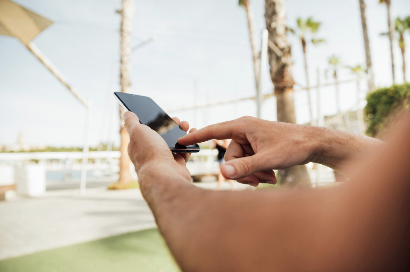 Como o brasileiro acompanha o futebol e o entretenimento digital em tempo real