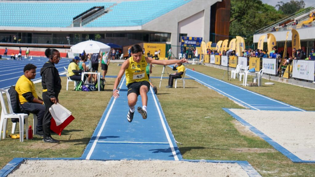 Carlos Henrique Rodrigues Leão, bronze nos 200 metros T37. Foto: Instituto Athlon.
