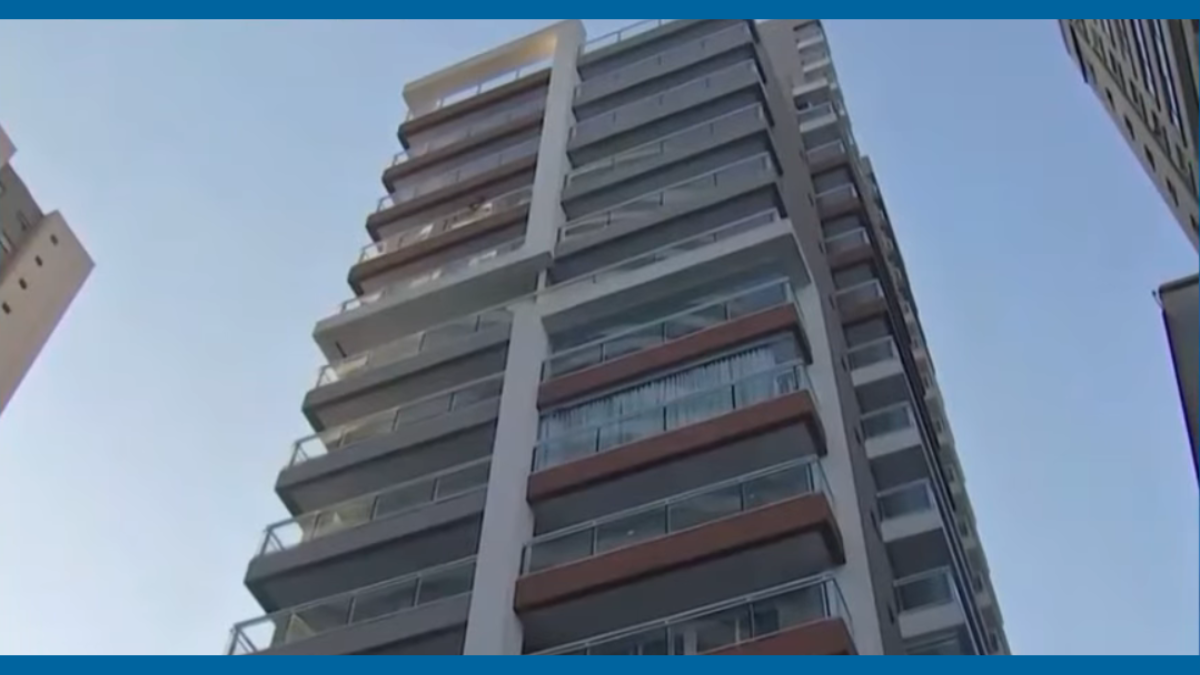 Homem é encontrado morto a facadas em apartamento no Centro de SP