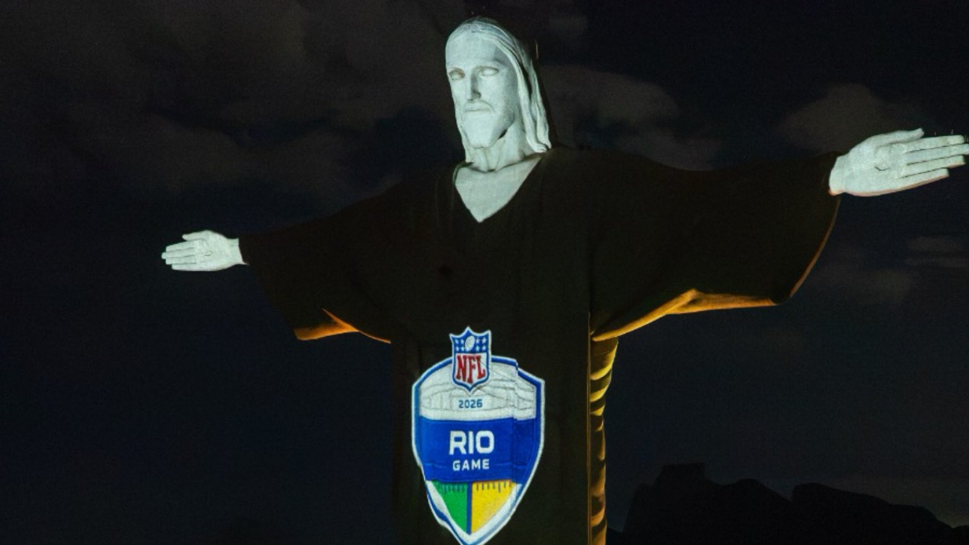 Cristo Redentor ganha projeções especiais para celebrar NFL no Rio; veja