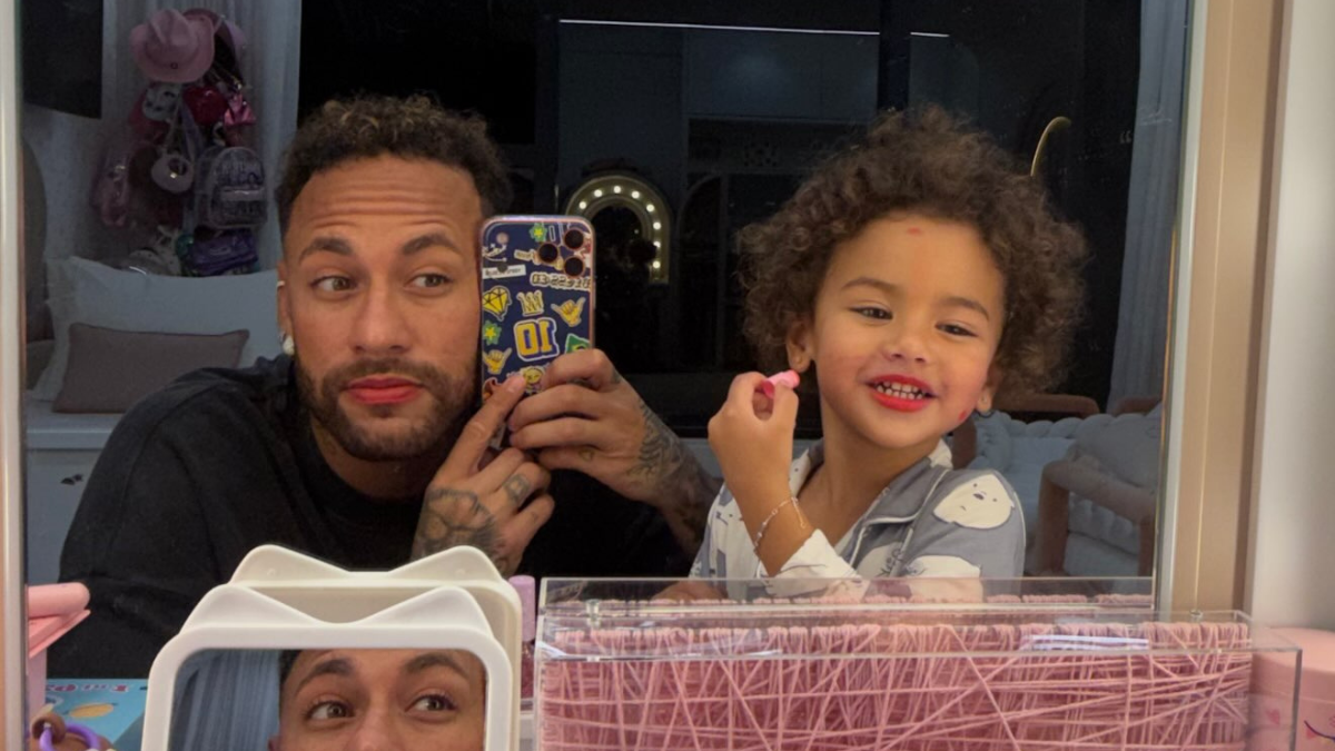 Neymar diz que masculinidade “diminuiu” após virar pai de menina