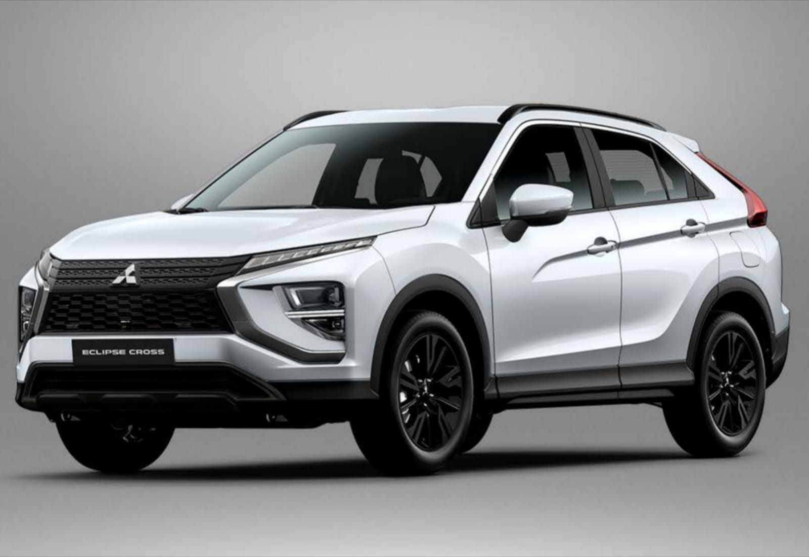 Mitsubishi Eclipse Cross cai para R$ 155.990, mas perde equipamentos