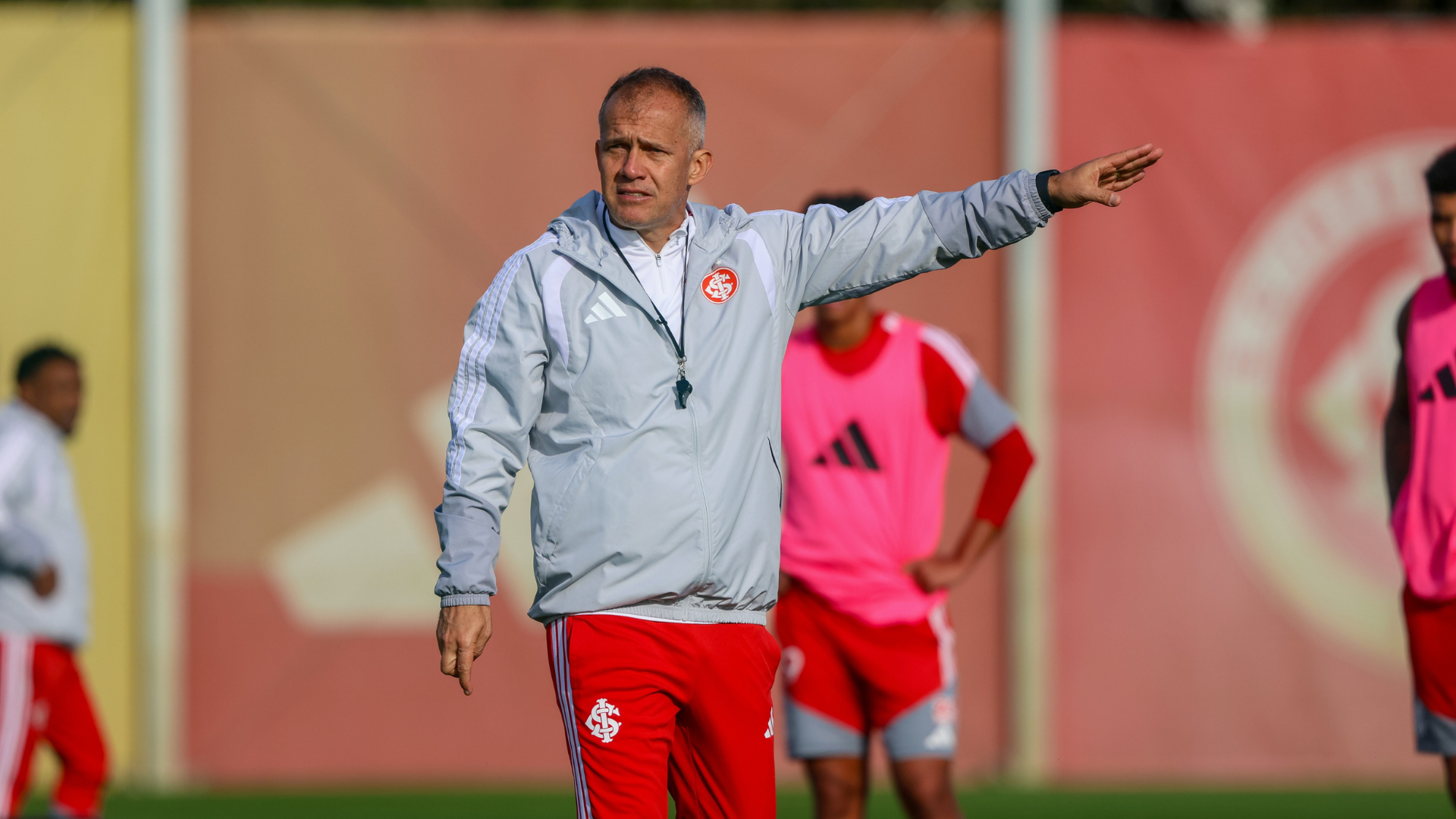 Eduardo Baptista fala sobre rejeição no Inter e projeta reação no Brasileirão