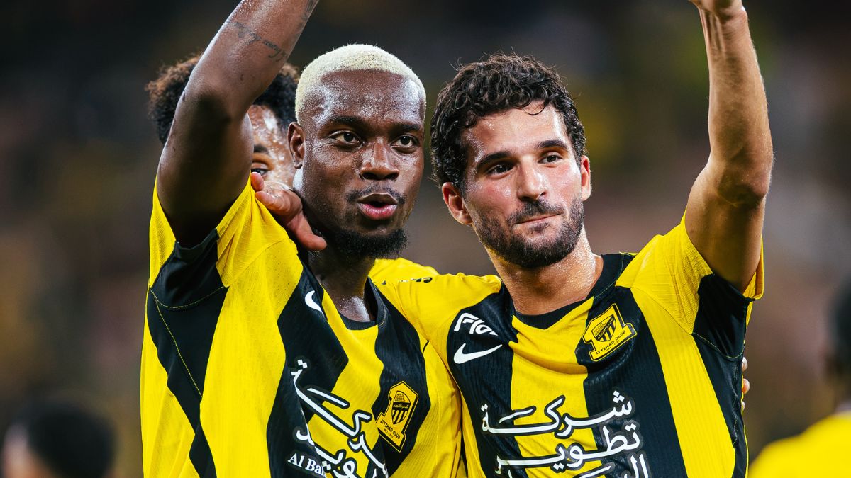 Al Ittihad vence Al Nassr e pula para 4º no Saudita; veja os gols
