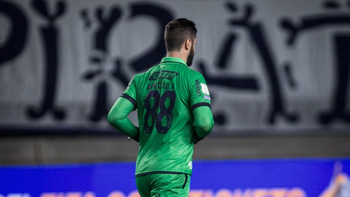 Goleiro do Remo revela elogio de Ceni por defesa contra o Flamengo