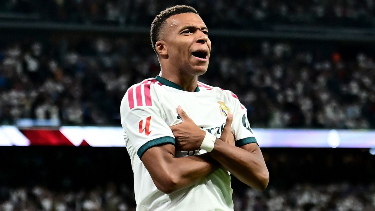 Mbappé se coloca como favorito à Bola de Ouro: "Fiz história"