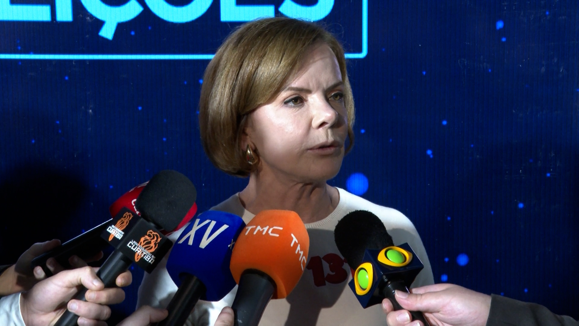 Gleisi defende debate de propostas e diz: 'Não vou levar desaforo pra casa'