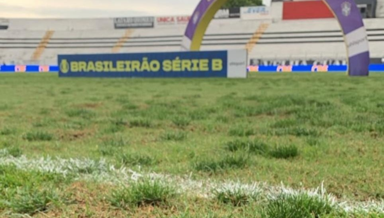 Ponte Preta aproveita pausa na Série B para reformar gramado do Majestoso