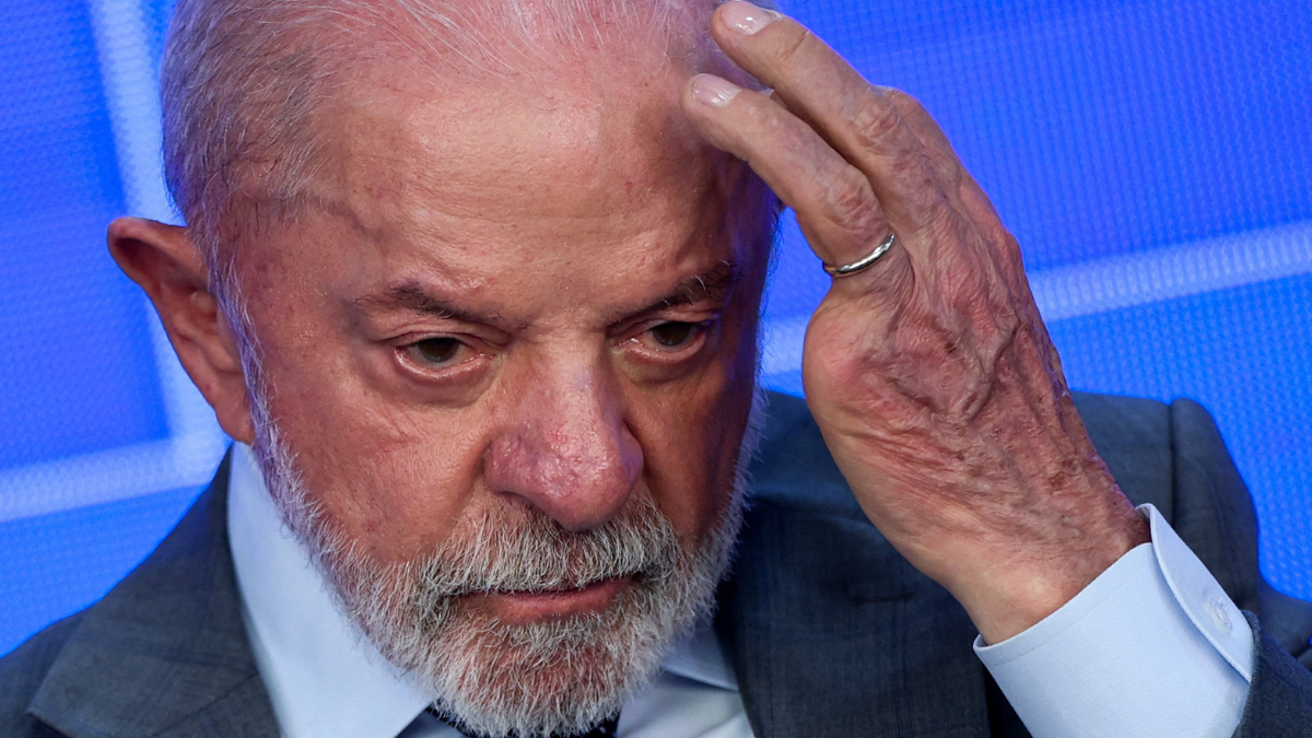 Traidores da pátria prometeram aos EUA minerais a preço de banana, diz Lula