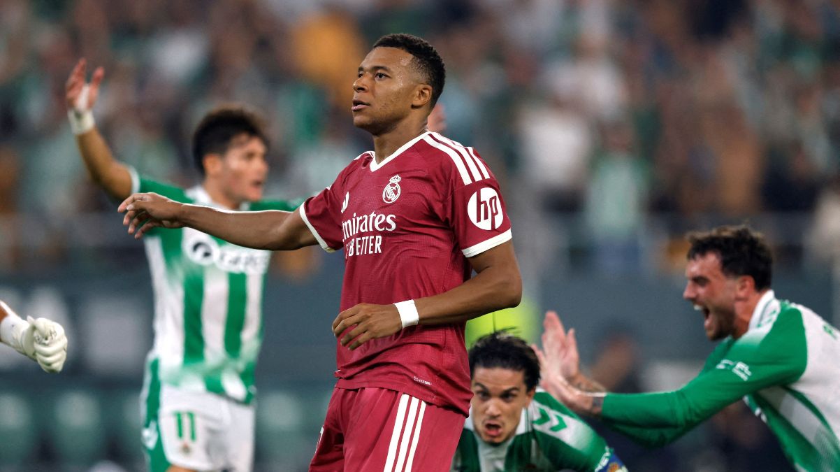 Real perde para o Betis com show de chances perdidas por Mbappé