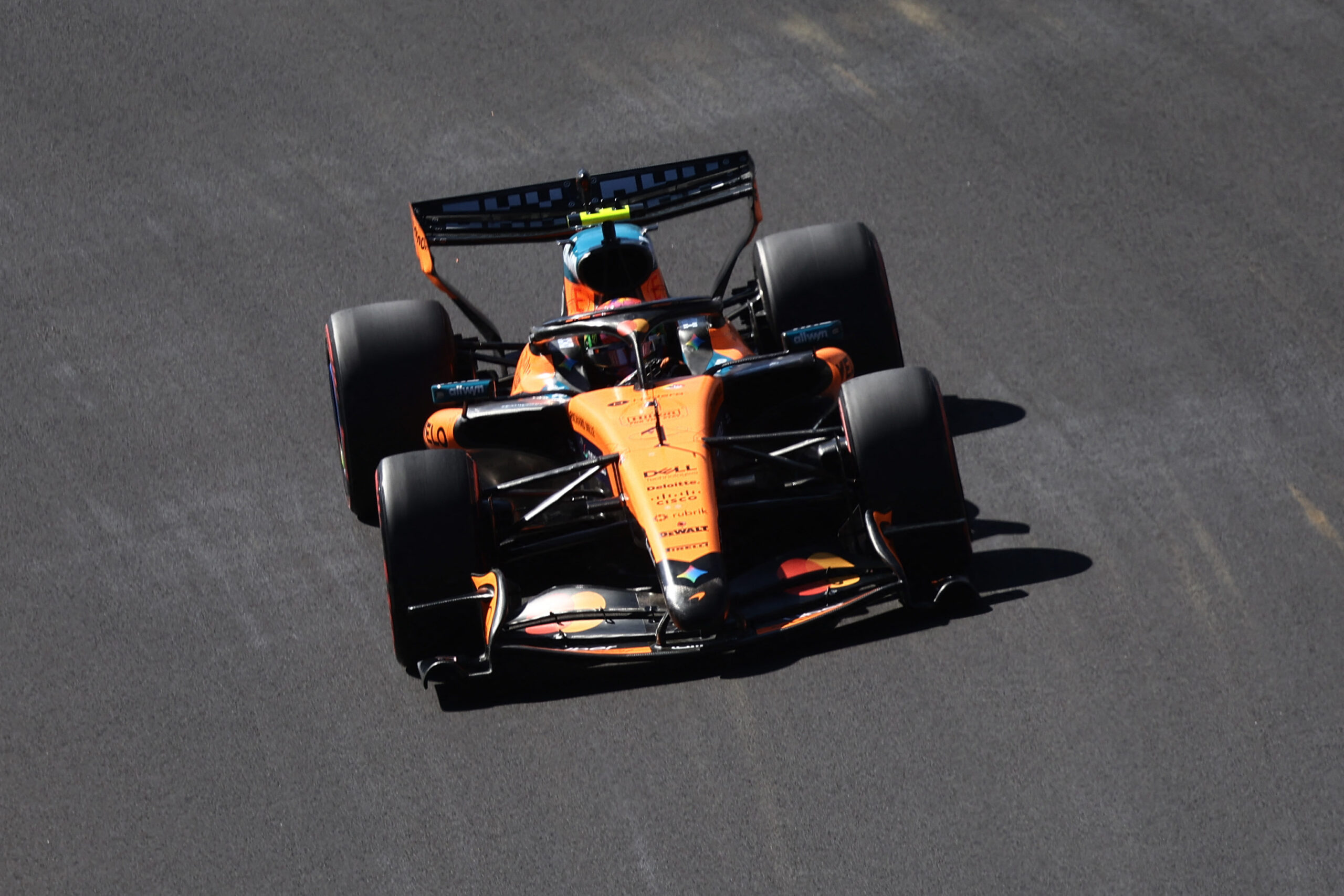 Norris crava pole position do GP da Espanha; Bortoleto é 12º