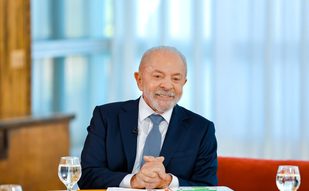 O presidente da República, Luiz Inácio Lula da Silva, durante entrevista à Band, no Palácio da Alvorada, Brasília