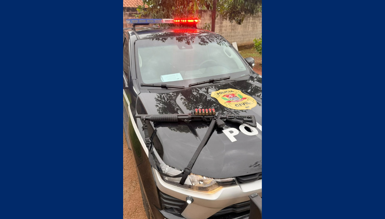 Homem é preso com plantação de maconha e armas em Sumaré