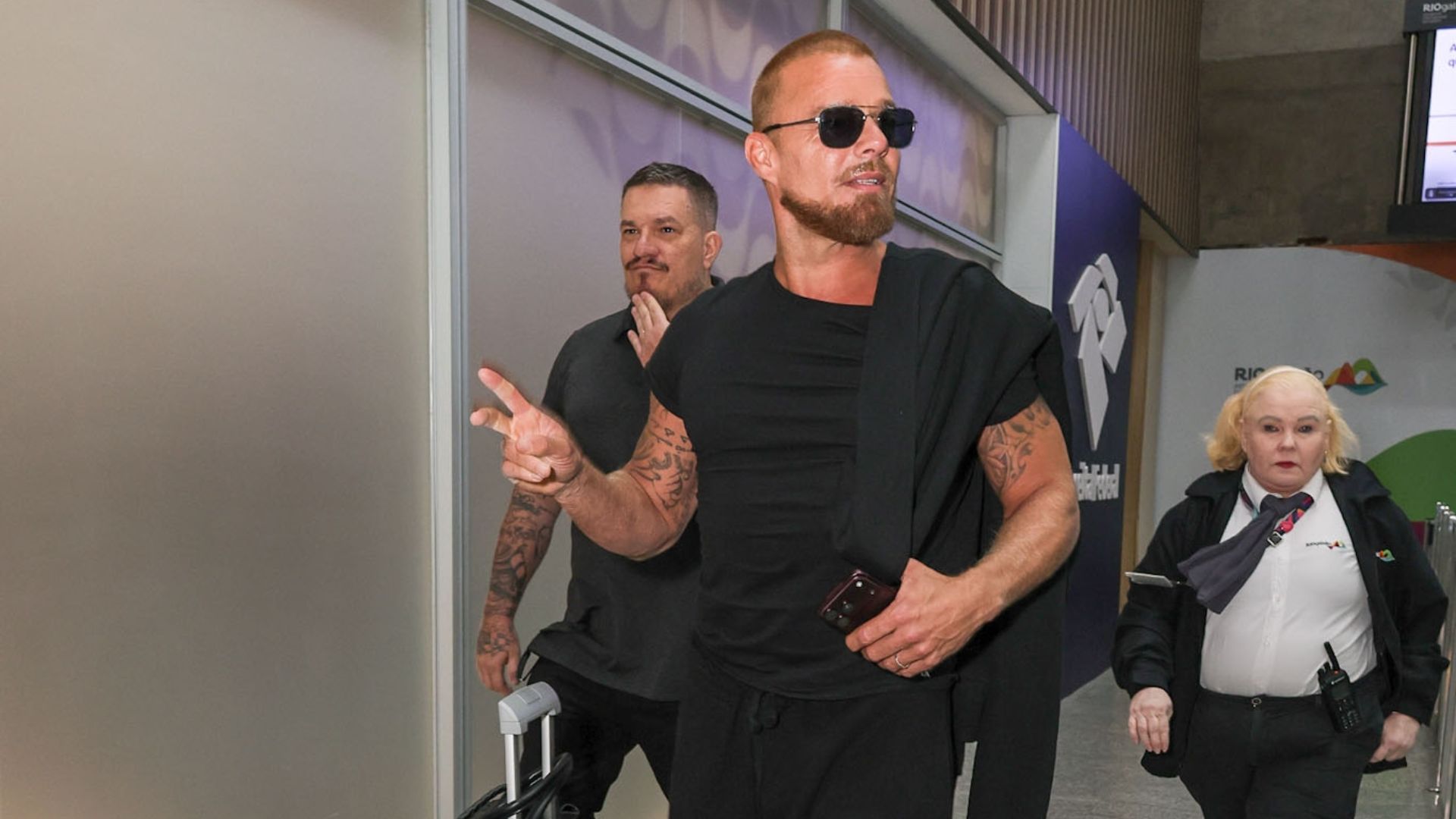 Ricky Martin desembarca no Brasil para show do intervalo da NFL; saiba tudo
