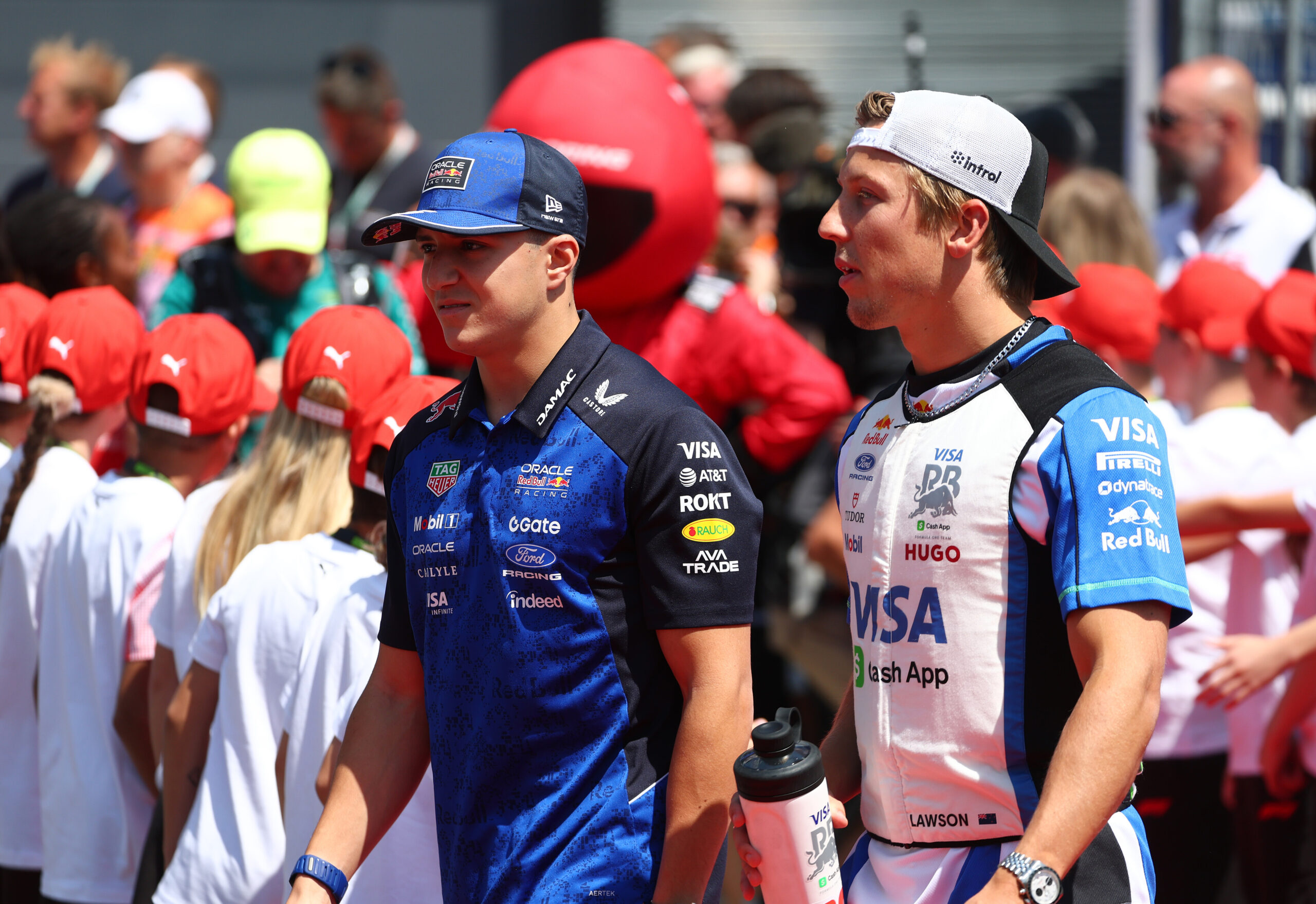 Red Bull anuncia ausência de Hadjar no GP da Itália; saiba mais