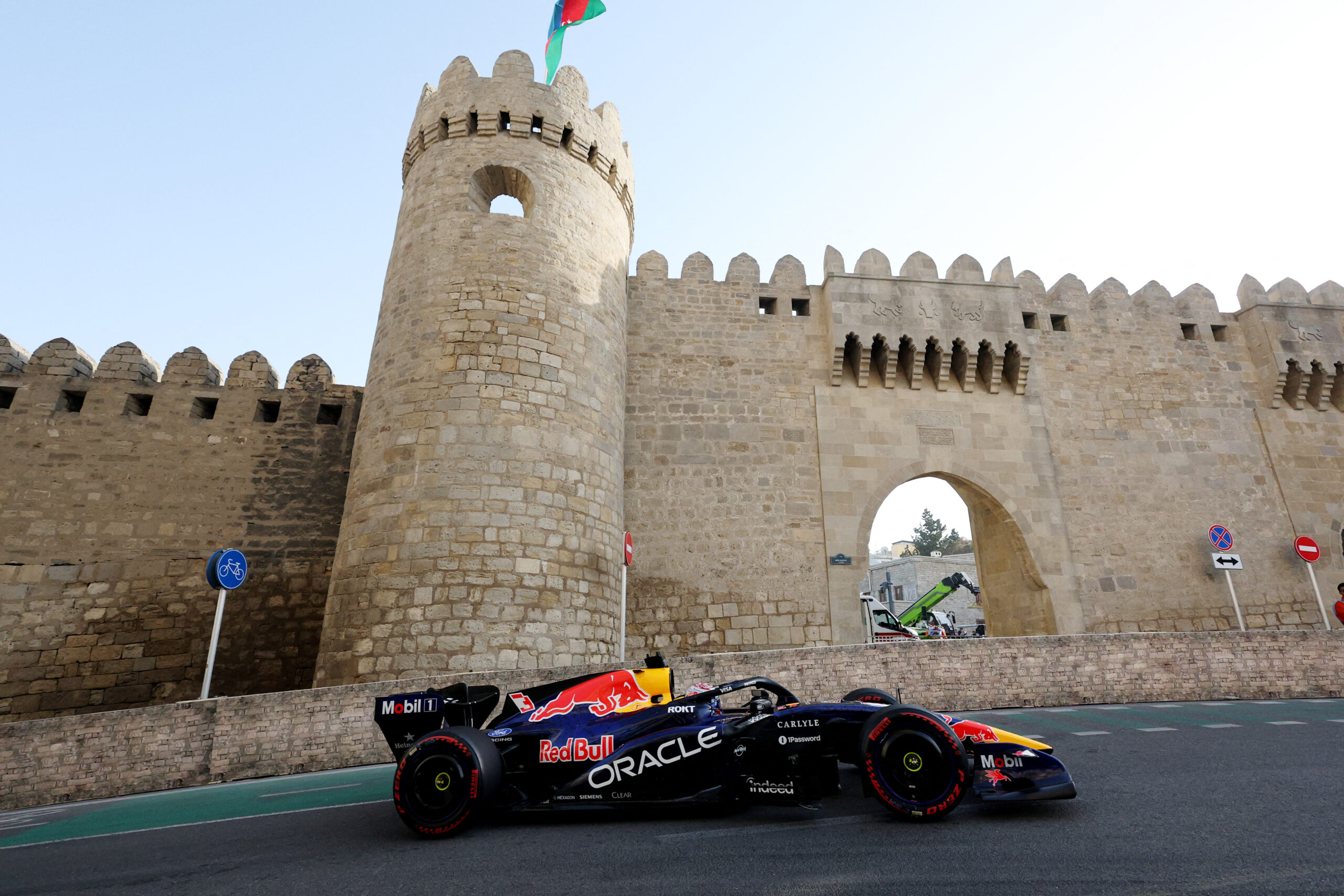 Verstappen lidera Treino Livre 3 do GP do Azerbaijão; Bortoleto é 13º