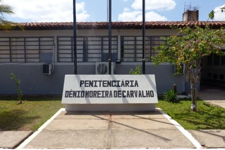 Policial penal é afastado por suspeita de cobrar R$ 20 mil de detento