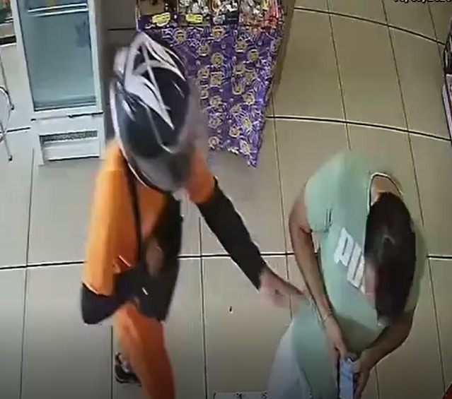 Suspeito com roupa semelhante a uniforme de gari rouba homem no Buritis