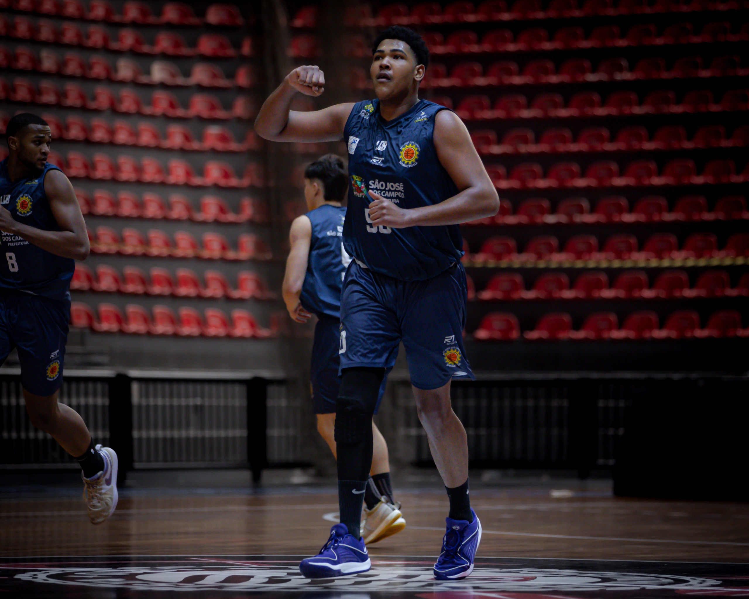 São José Basketball cresce novamente último quarto, e encaminha vaga