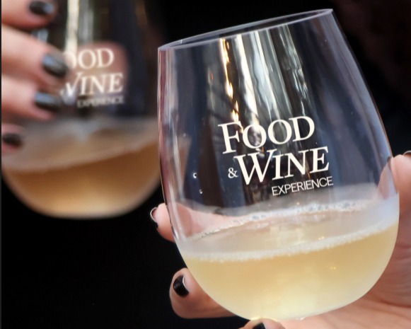 Experiência reúne curadoria especial de vinhos — Divulgação