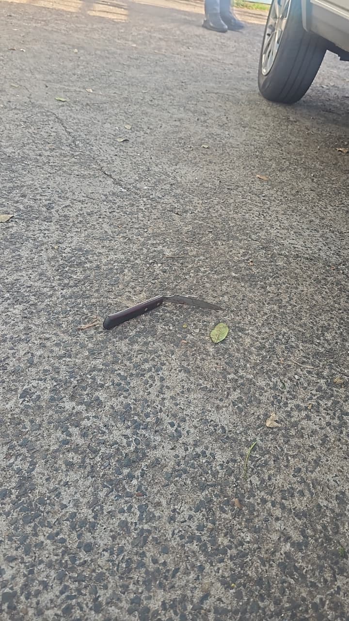 Mulher é esfaqueada pelo ex-marido no estacionamento de trabalho