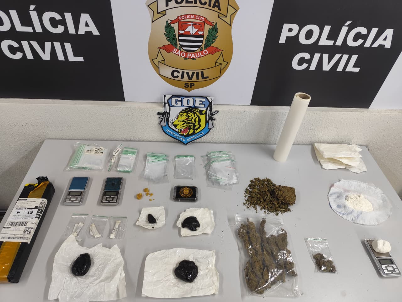 Casal é preso em flagrante por tráfico em Bauru