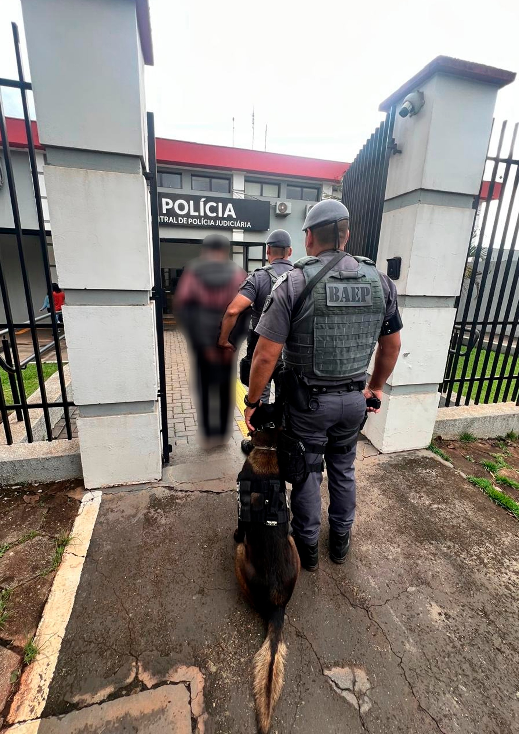 Homem é preso com porções de cocaína em Santa Cruz do Rio Pardo