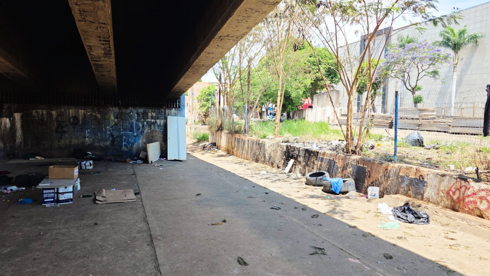 Casal é detido suspeito de envolvimento na morte de um homem