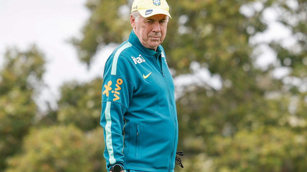 Ancelotti comenta sobre novo ciclo e analisa regra imposta pela CBF