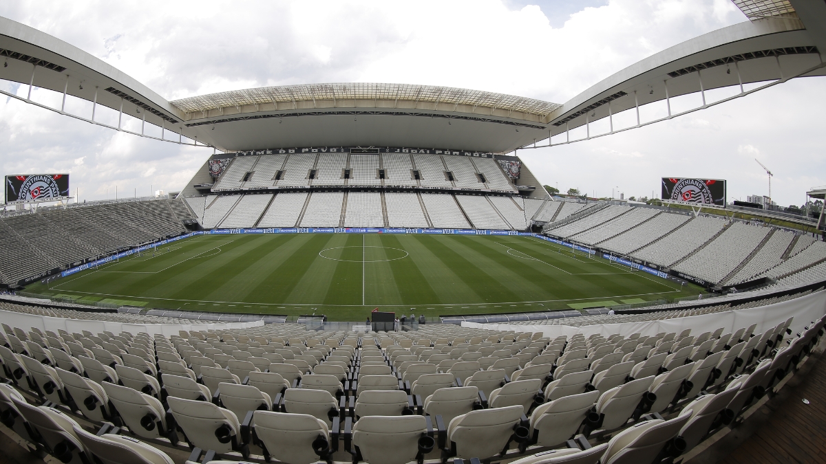Caixa manipulou números de dívida do Corinthians pela Arena, diz perito