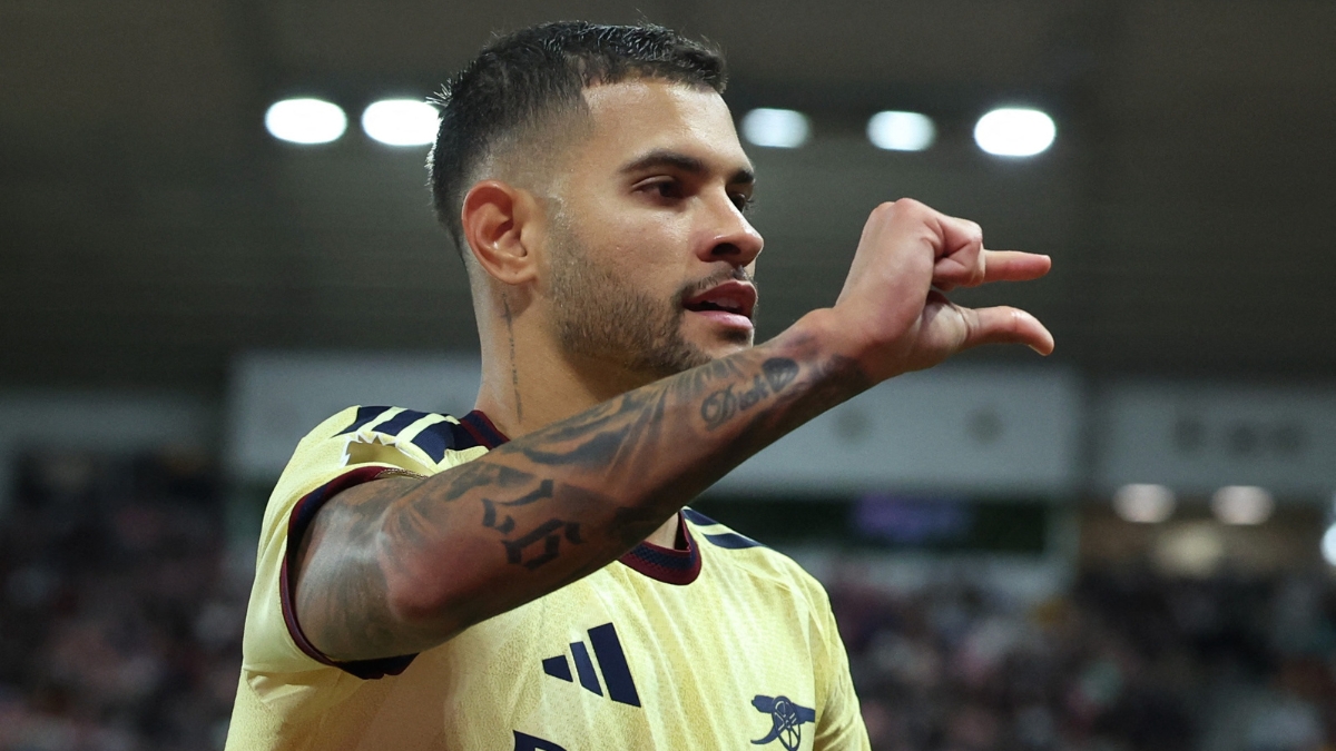 Bruno Guimarães faz golaço, provoca Sunderland e comanda vitória do Arsenal