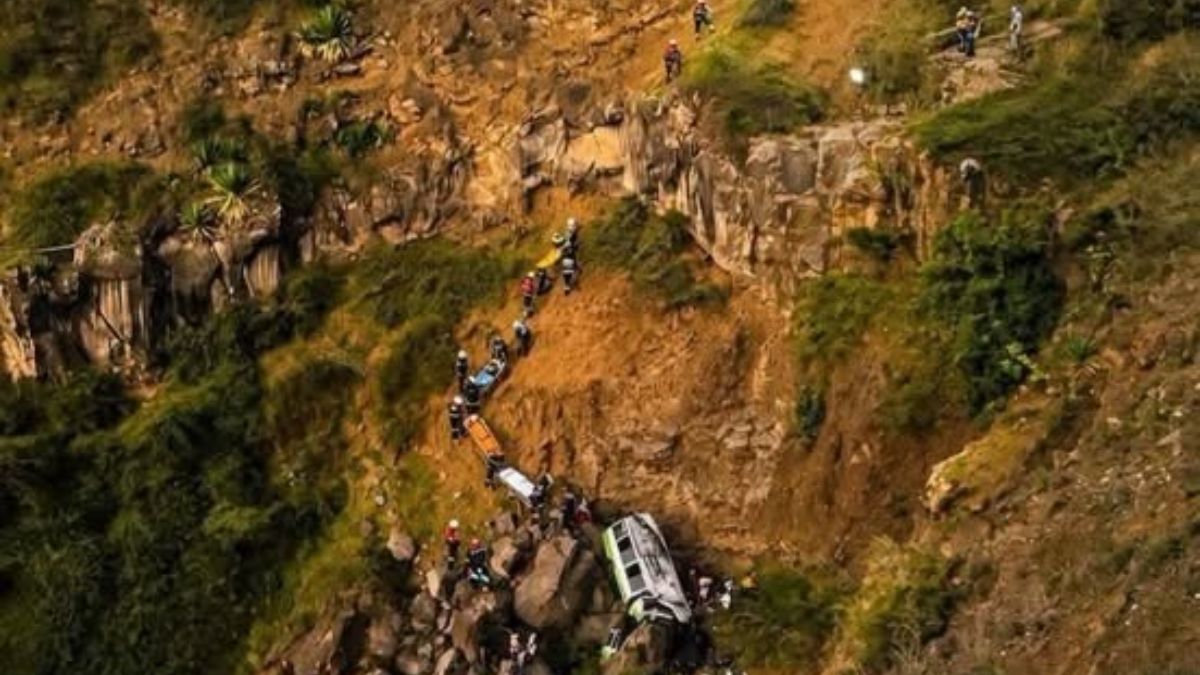 Ônibus cai em barranco e deixa ao menos 25 mortos em Cabo Verde
