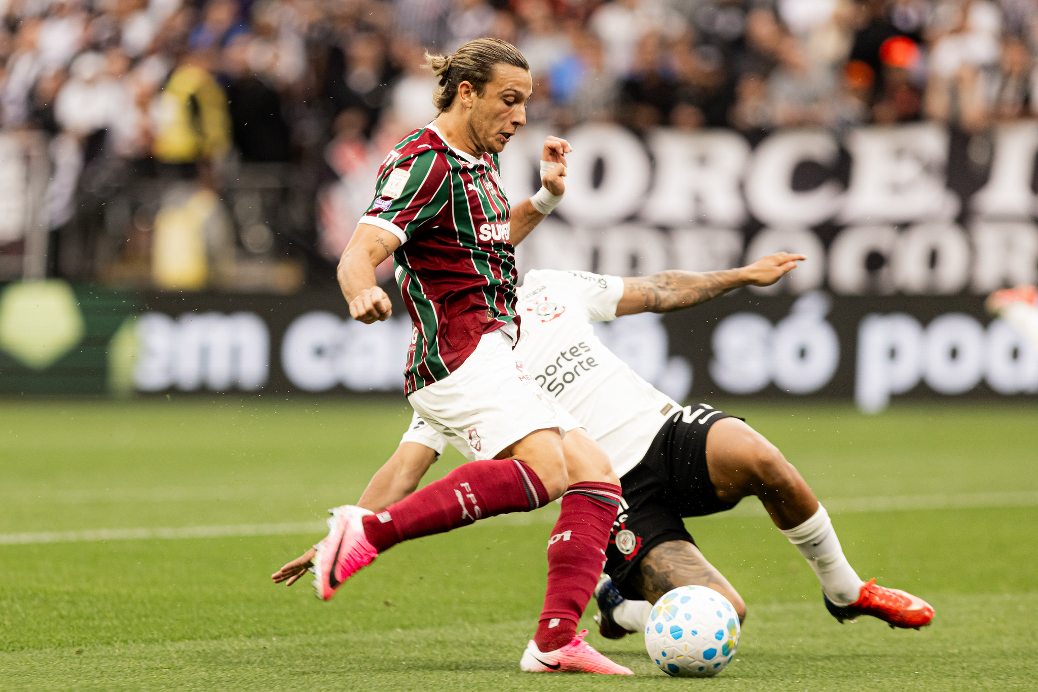 Em crise, Corinthians pega Fluminense em Itaquera; ouça na RB