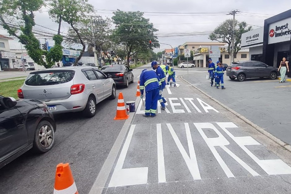 14 cruzamentos de SJCampos recebem nova sinalização de Direita Livre
